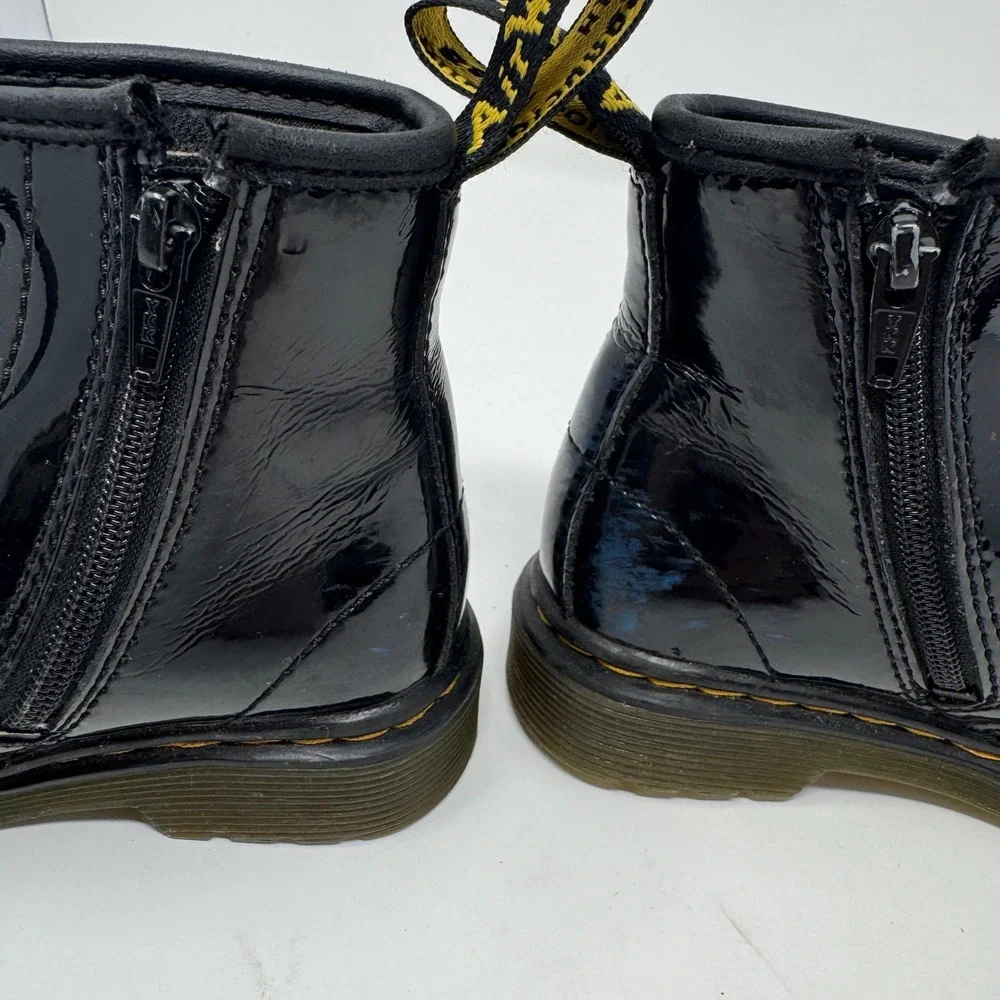 Kids Dr Martens 1460 T Black Patent Leather Combat Boots Side Zip‎ Size 8 US
